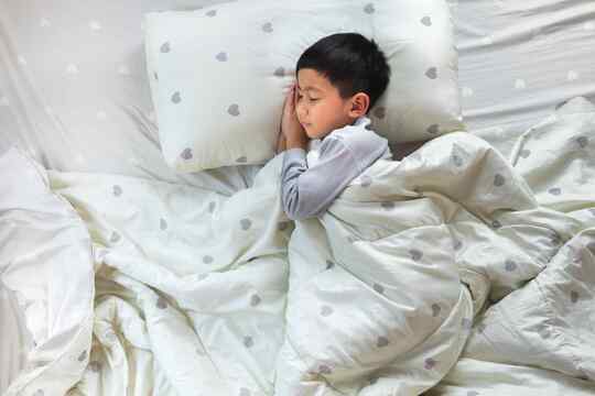 Quel dubbio legame tra OSA nei bambini e movimenti periodici degli arti inferiori