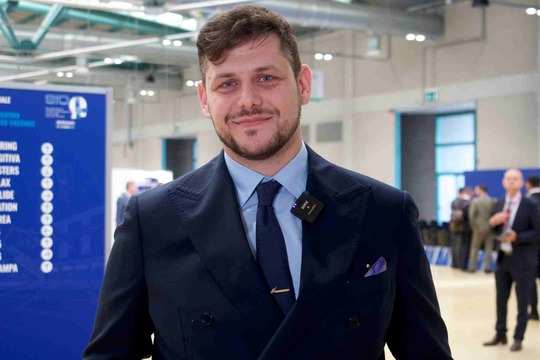 Francesco Anastasio - Luoghi comuni associati all’uso di apparecchi acustici